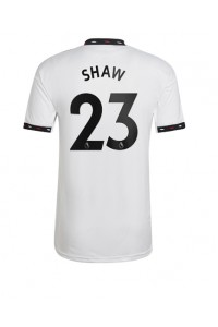 Manchester United Luke Shaw #23 Voetbaltruitje Uit tenue 2022-23 Korte Mouw